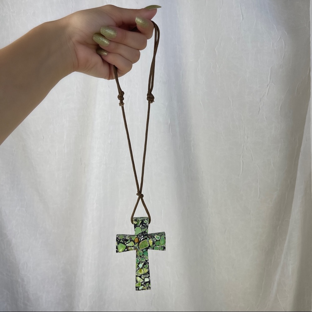 🚫SOLD🚫 VTG Y2K Green Jasper Stone Large Cross Necklace w/ Adjustable Cord - Picture 16 of 16